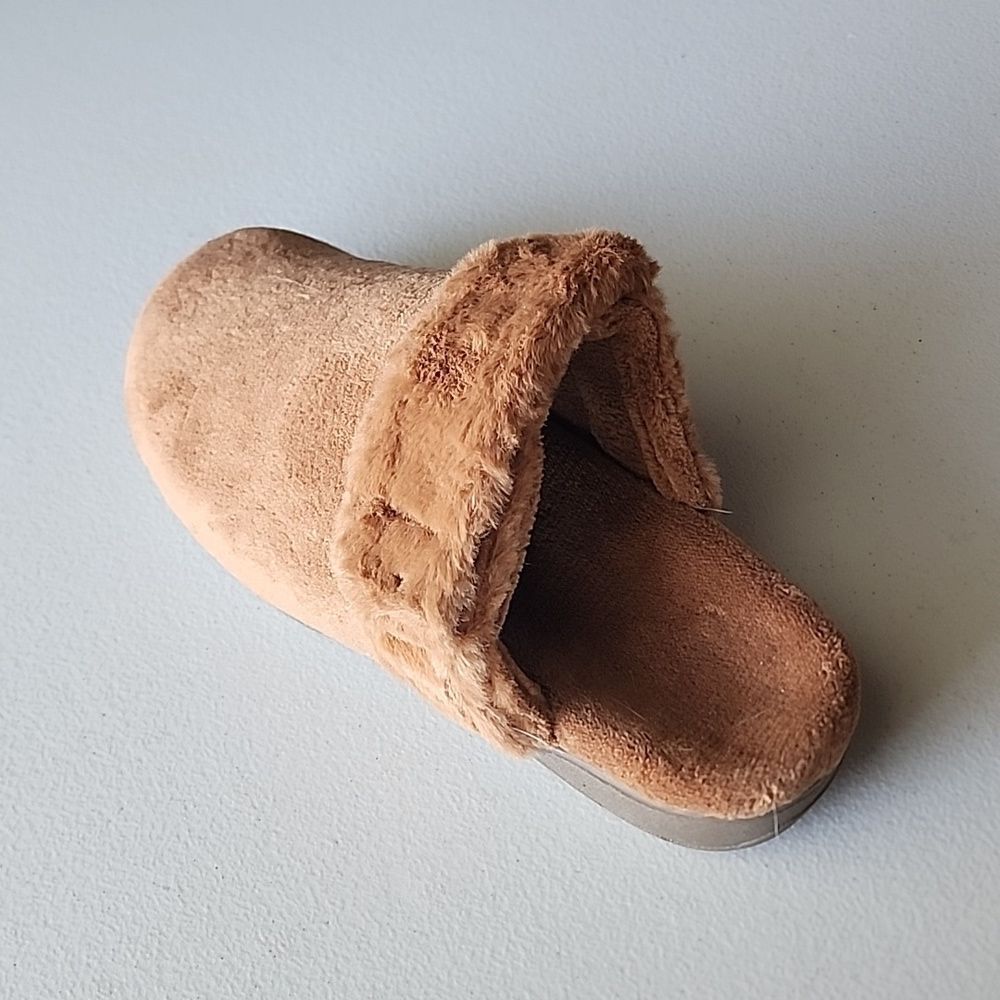 Lightly Used Mule Vionic Slipper in Toffee, size 8